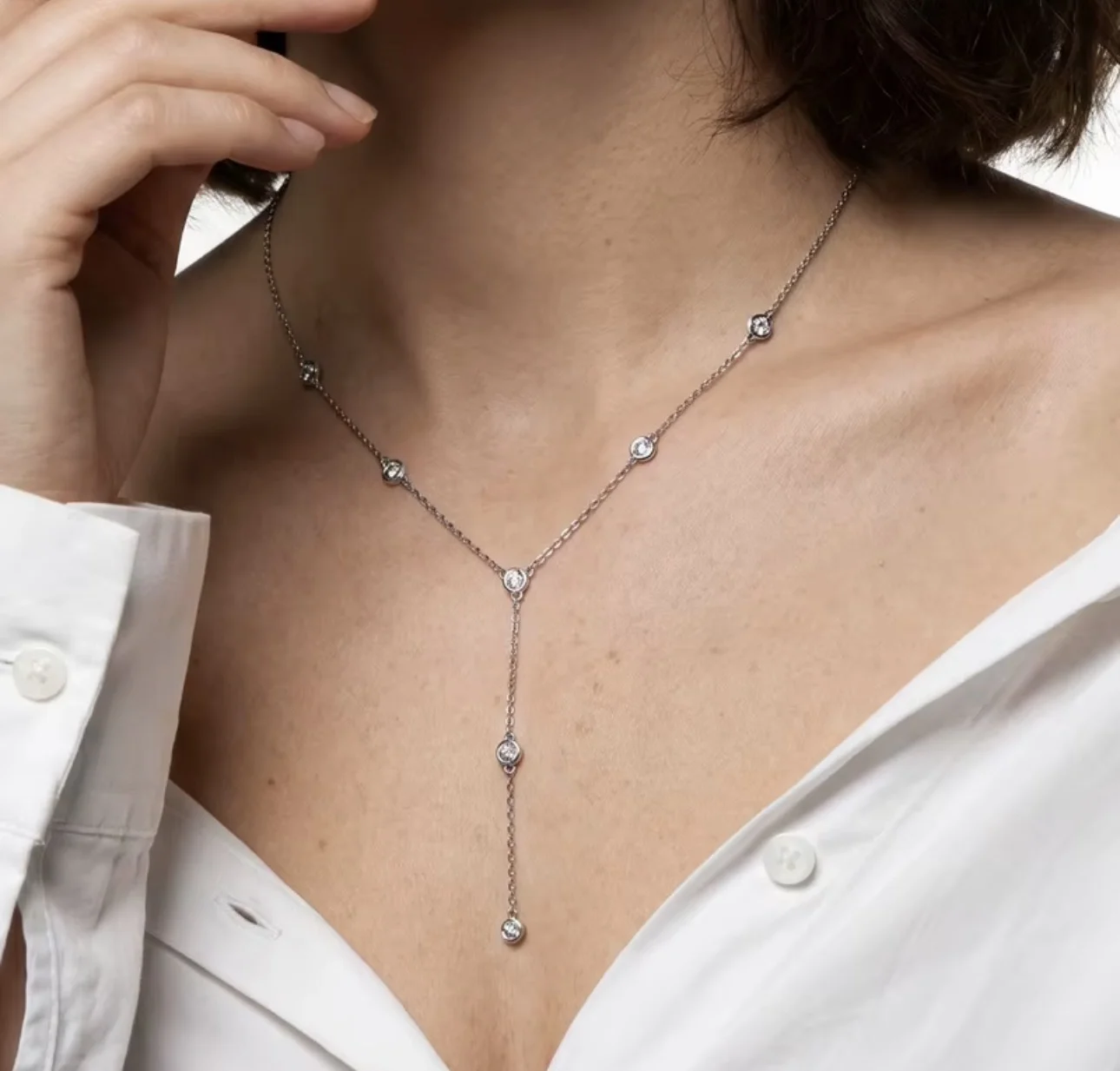 Round y-shape necklace