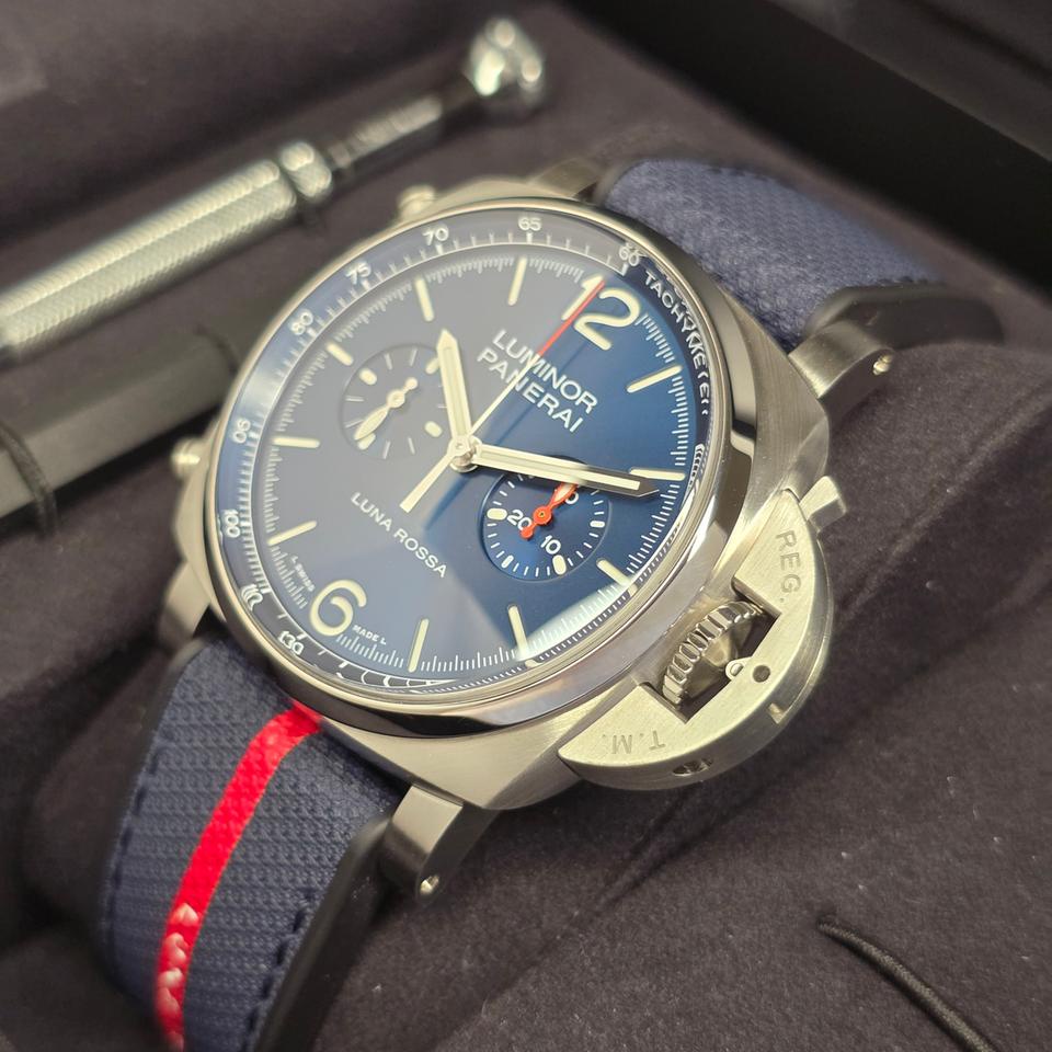 Panerai Luminor Luna RossaIN STOCK | 