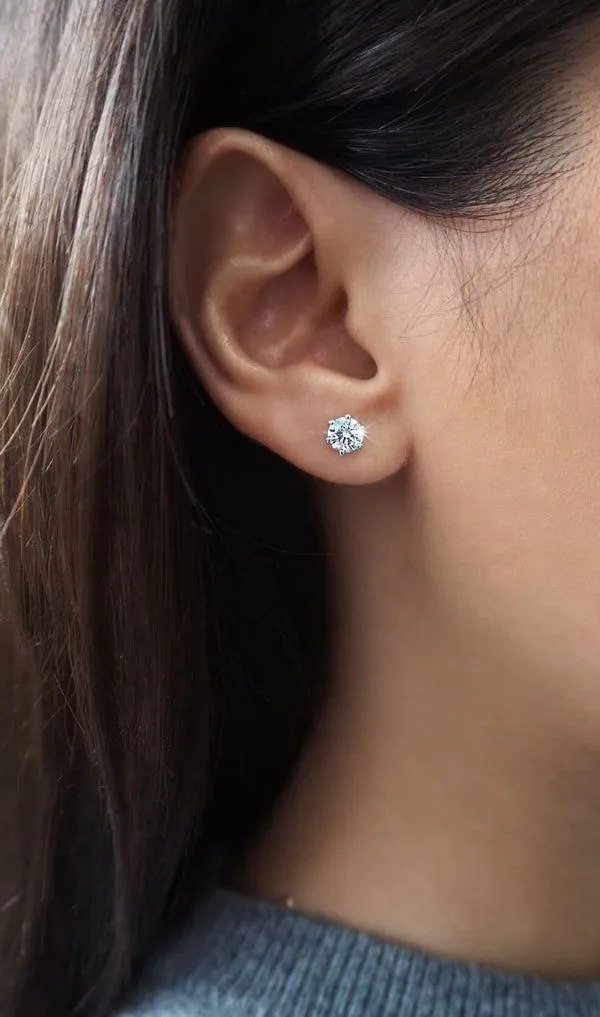 Round Stud Earring (1ct)