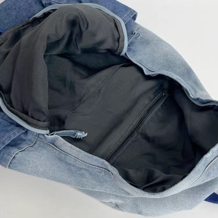 شنطة ظهر جينز بناتي (Washed Denim) مزودة بنجوم - تريندي وعملية | Demand & Beyond