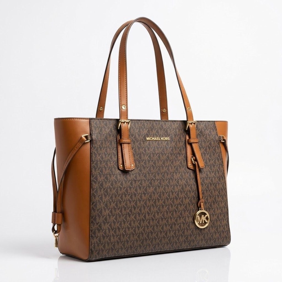 شنطة كتف حريمي جلد مستورد بنقشة فاخرة  بميدالية (MK) عملية للعمل والخروج | Demand & Beyond