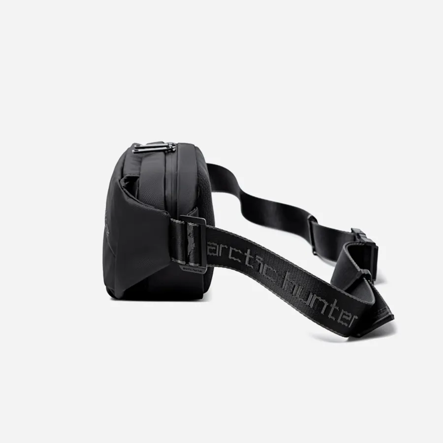YB00029 Black