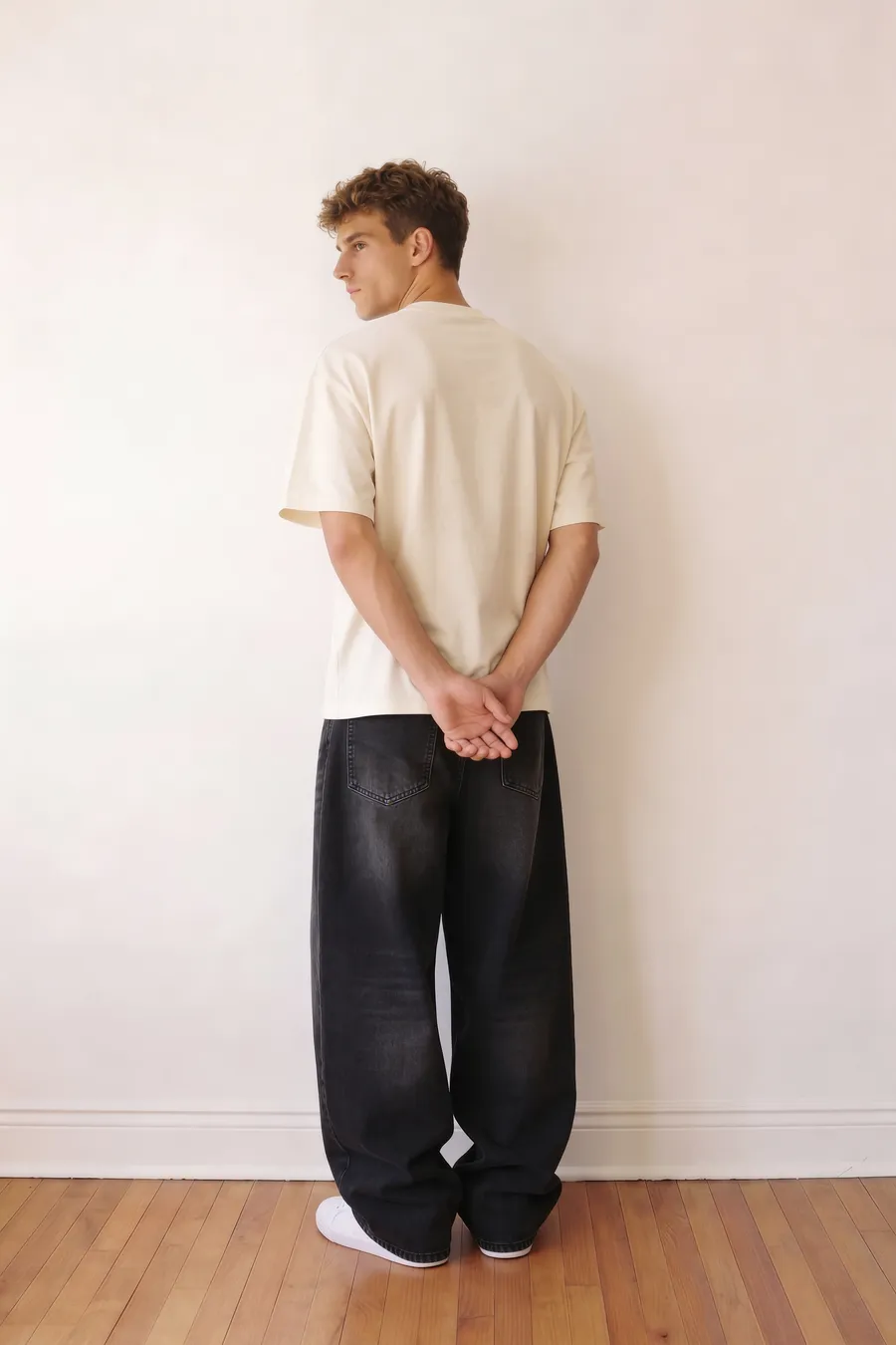 WhiteXBlue Embroidered Seven Tshirt